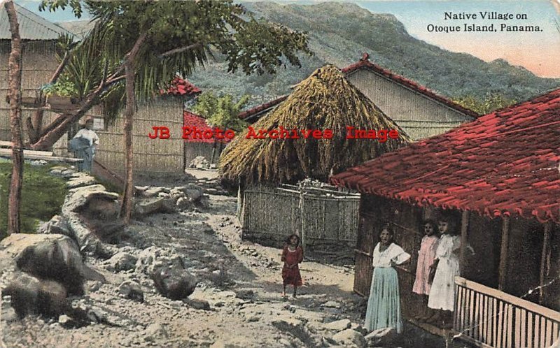 Panama, Otoque Island, Native Village, Curteich No A-40316