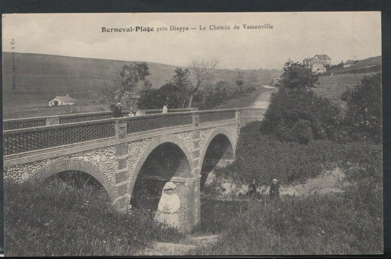 France Postcard - Berneval-Plage, Pres Dieppe - Le Chemin De Vassonville  T1859