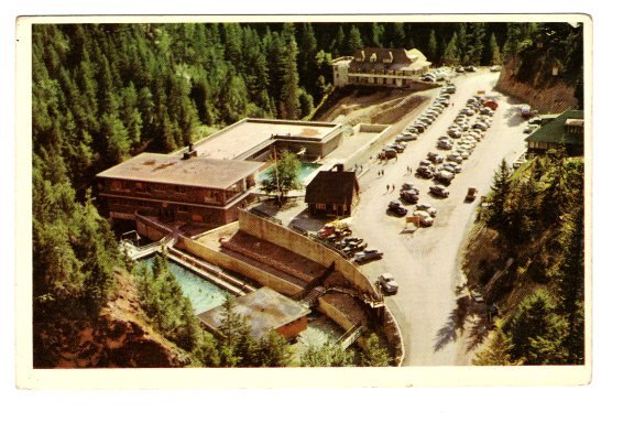 Aquacourt, British Columbia, Radium Hot Springs