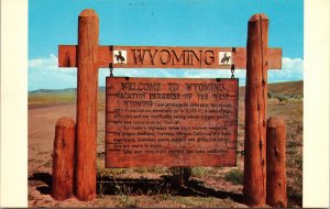 VINTAGE POSTCARD WELCOME TO WYOMING WOODEN SIGN c. 1970s