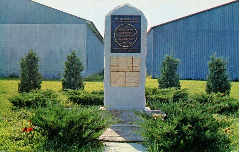 KS - Atchison. Amelia Earhart Airport, Monument