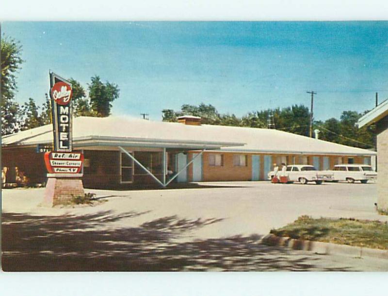 Unused Pre-1980 OLD CARS & ANNIE OAKLEY MOTEL Oakley Kansas KS u7163 |  United States - Kansas - Other, Postcard / HipPostcard