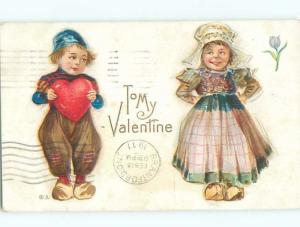 Divided-Back VALENTINE DAY SCENE Great Postcard W7775