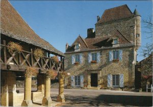 France Postcard - Domme, Dordogne  SW15923