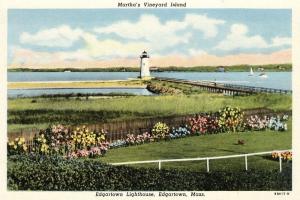 MARTHA'S VINEYARD EDGARTOWN MA, Lighthouse, Color Postcard Z2510