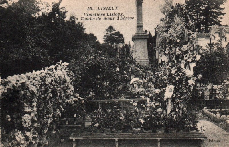 la Tombe de Soeue l Herese,Lisieux,France BIN