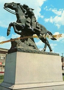 Postcard Pony Express Memorial Statue in St. Joseph, MO.          P4