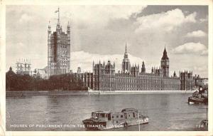 BR78917 houses of parliament from the thames ship bateaux london  uk