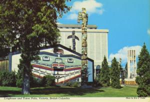 Longhouse & Totem Poles Victoria BC Royal Museum Indigenous History Postcard D20