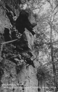 MAQUOKETA CAVES STATE PARK IOWA~BALANCED ROCK~REAL PHOTO POSTCARD