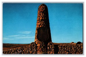 Vintage Postcard WY U. S. Hwy 87 Monument 18th U. S. Infantry U. S. Cavalry 