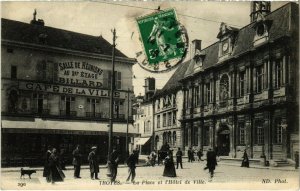 CPA TROYES - Place de l'Hotel de Ville (71836)