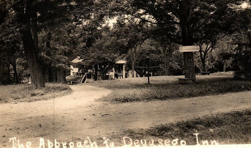 c1910 PRATTSVILLE NY THE APPROACH TO DEVASEGO INN PHOTO RPPC POSTCARD P1169