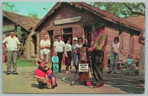 Buena Park CA~Organ Grinder & His Monkey Knott's Berry Farm~Vintage Postcard