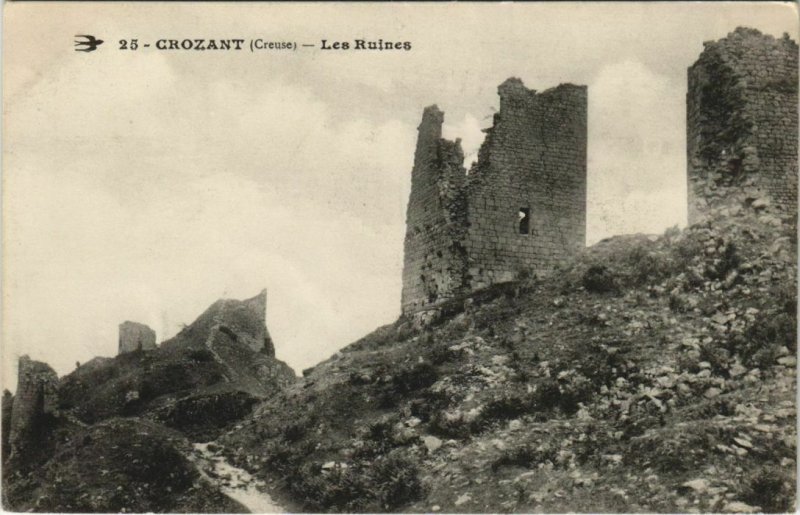 CPA CROZANT Les Ruines (1143607)