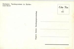 Suriname Tandenpoetsen in Kinderhuis Saron Orphanage REAL PHOTO. 01.43