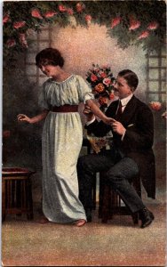 Romantic Victorian Couple Vintage Postcard C001