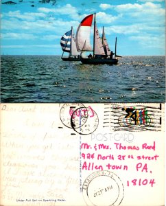 Under Full Sail on Sparkling Water (16744