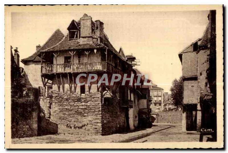 Old Postcard Salies de Bearn (B P) Old Houses along the Saleys