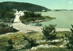 Postcard  Leaving Devil's Hole in Bermuda.          N1