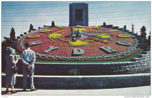 Hudro Floral Clock , Niagara Falls , Ontario , Canada , 40-60s