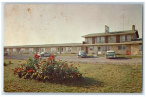 A View Of Orchard Motel Building Cars Winona Ontario Unposted Vintage Postcard 
