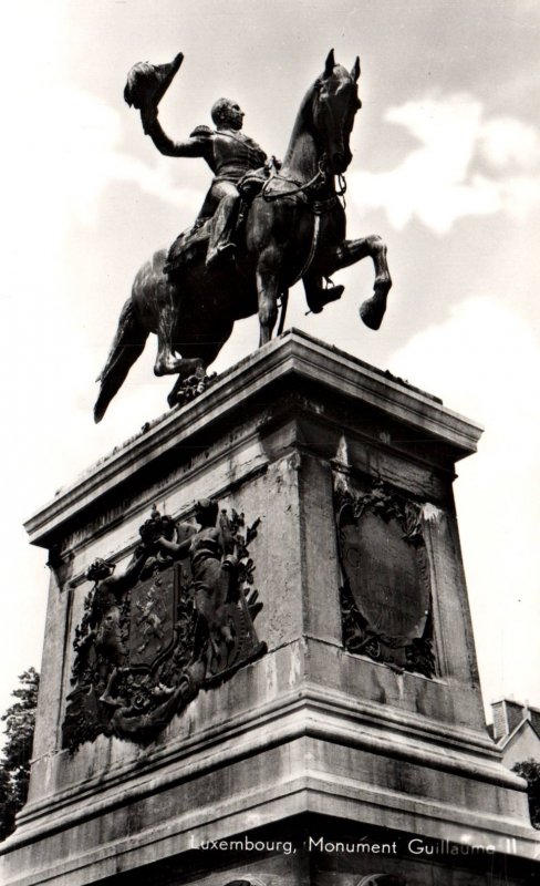 Monument Guillaume,Luxembourg BIN