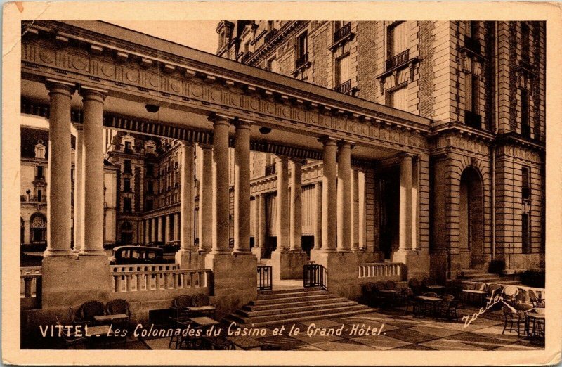 Vittel Les Colonnades Du Casino Grand Hotel WB Postcard VTG UNP Unused Vintage 