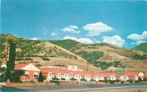 Country Club Motor Lodge Finn's Restaurant Salt Lake City Utah Postcard 20-97\2