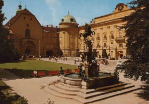Austria Postcard - Innsbruck, Tirol - Leopold's Fountain   RR9189