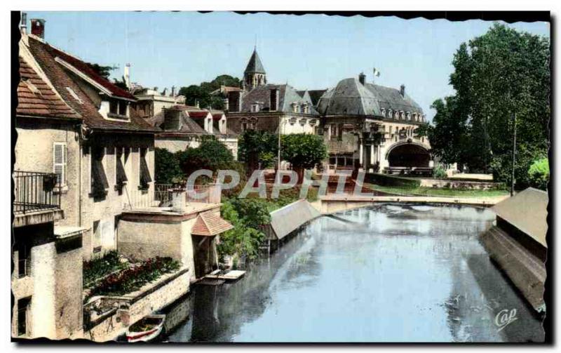 Modern Postcard Vierzon The Banks of I & # 39Yevre to I & # 39Auditorium