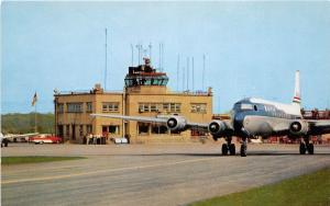 C25/ Youngstown Ohio Postcard Chrome Municipal Airport Airplane Tower