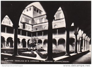 Italy Firenze Basilica di San Lorenzo Il Chiostro