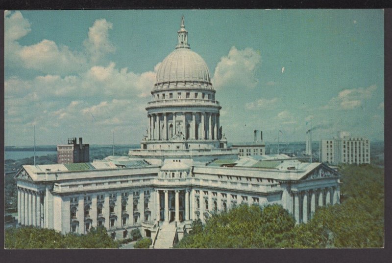 Wisconsin MADISON View The State Capitol in Beautiful Capitol Square ~ Chrome