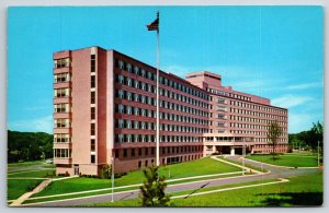 Madison Wisconsin~Color Photo Of Veterans Admin Hospital Bldg~Vintage Postcard
