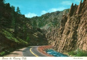 VINTAGE POSTCARD CONTINENTAL SIZE THOMPSON CANYON ROCKY MOUNTAIN NAT'L PARK