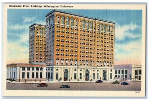 c1940's Delaware Trust Building Facade Roadside Car Wilmington Delaware Postcard