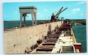 *St. Lawrence River Seaway Power Project Moses-Saunders Power Dam Postcard A21