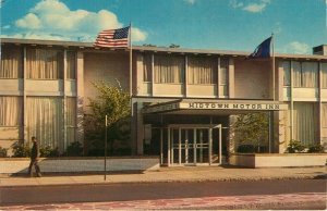 1969 Midtown Motor Inn, Huntington Ave. Boston Massachusetts -  Vintage Postcard