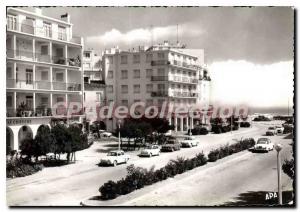 Modern Postcard Canet between the Beach