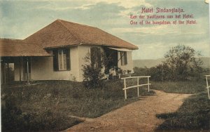 PC CPA HOTEL SINDANGLAIJA BUNGALOW OF HOTEL INDONESIA VINTAGE POSTCARD(b6007)