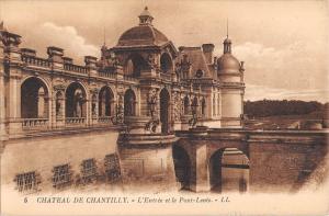 BR72743 chateau de chantilly l entree et le pont levis  france