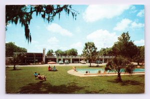 Crystal Lodge Motel Crystal River Florida FL Chrome Postcard P1