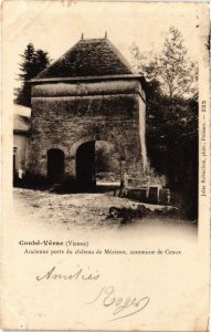 CPA Couhé-Vérac - Ancienne porte du chateau de Mézieux (111604)