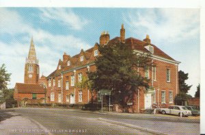 Hampshire Postcard - The Queen's House - Lyndhurst - Ref 20128A