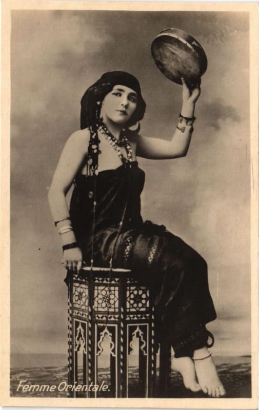 CPA AK Egypte - Femme orientale (212921)