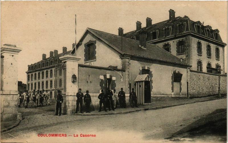 CPA COULOMMIERS - La Caserne (249713)