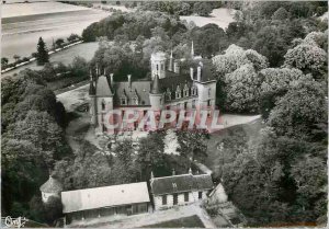 Postcard Modern Louestault I and L Aerial view Chateau de Fontenailles