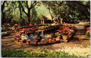 VINTAGE POSTCARD THE BELLINGRATH GARDENS AT MOBILE ALABAMA 1960s