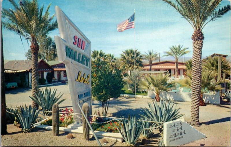 Postcard Sun Valley Motel U.S. 60 & 70 West of Wickenburg, Arizona